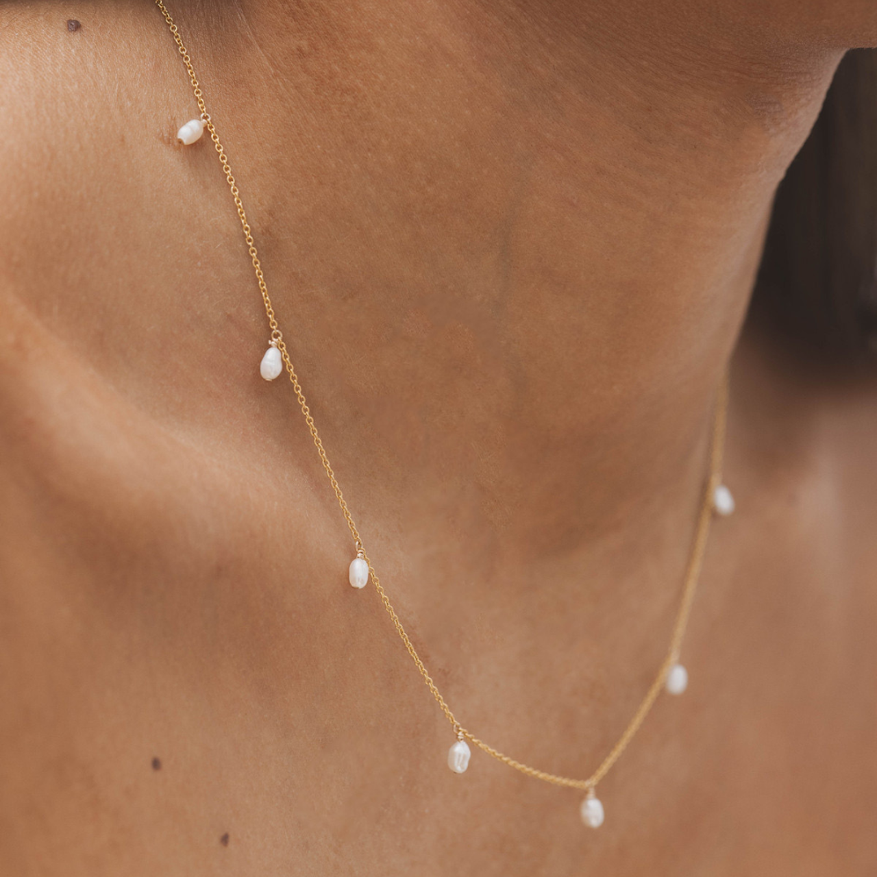 Prim Freshwater Pearl Necklace
