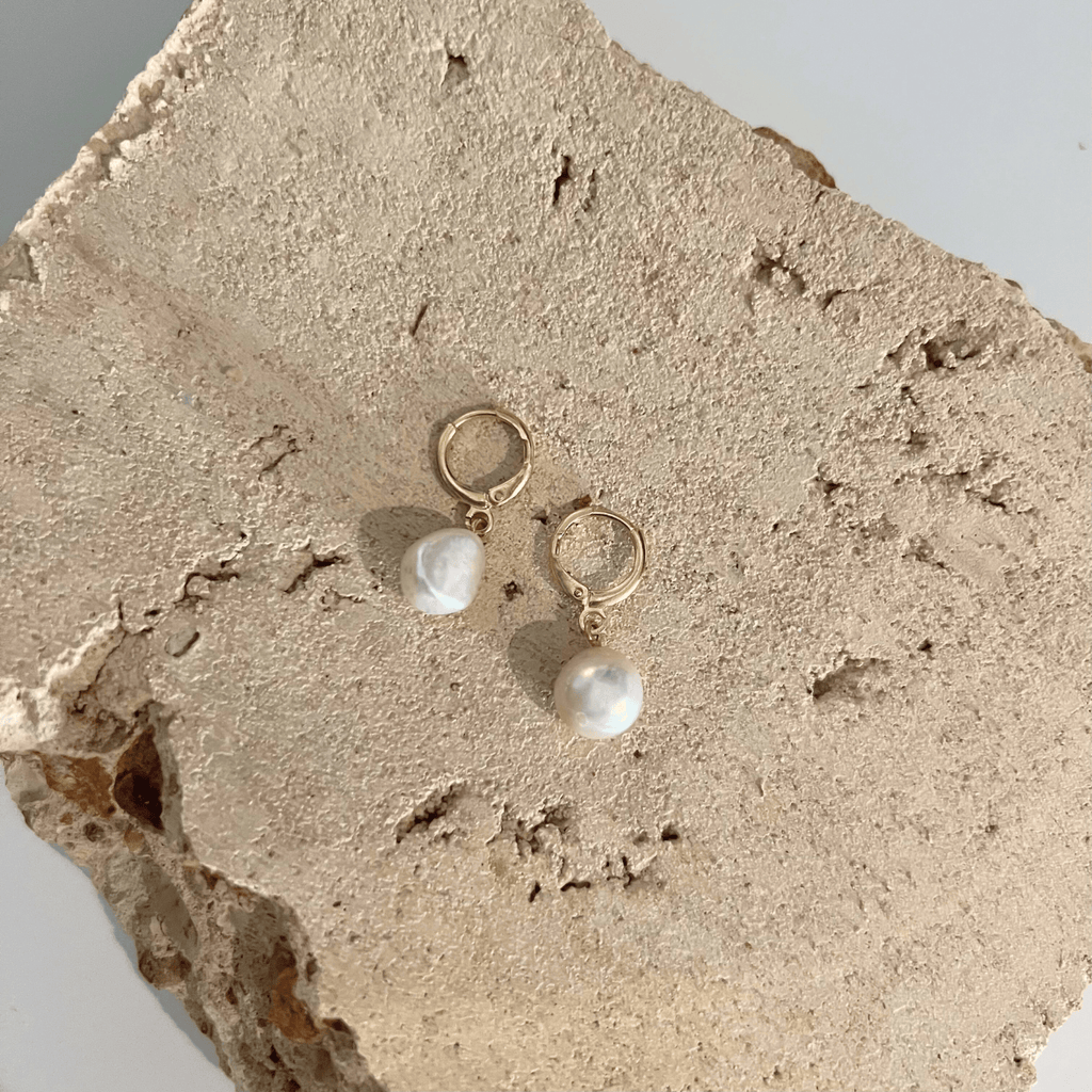 Estée Earrings